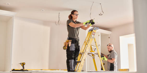 Best Affordable Emergency Electrician  in Mount Ayr, IA